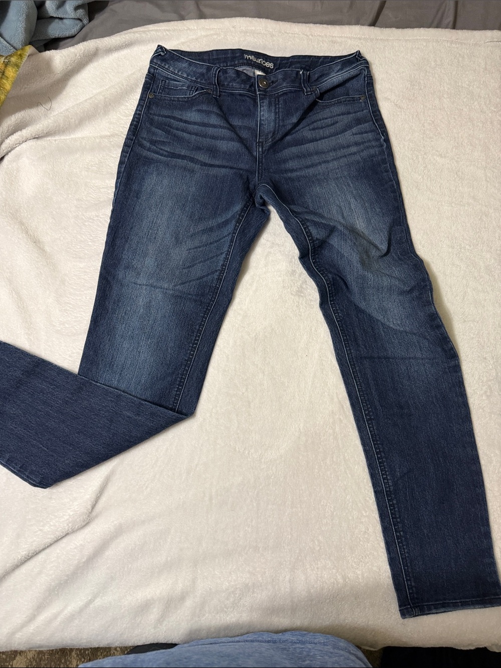 Maurices Mid/Dark Wash Slim Skinny Jeans - Blue